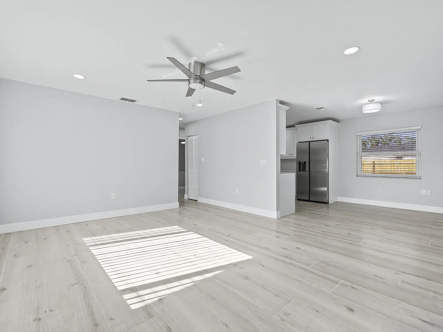 3 bed, 1300 sqft, $2,500 — Photo 1