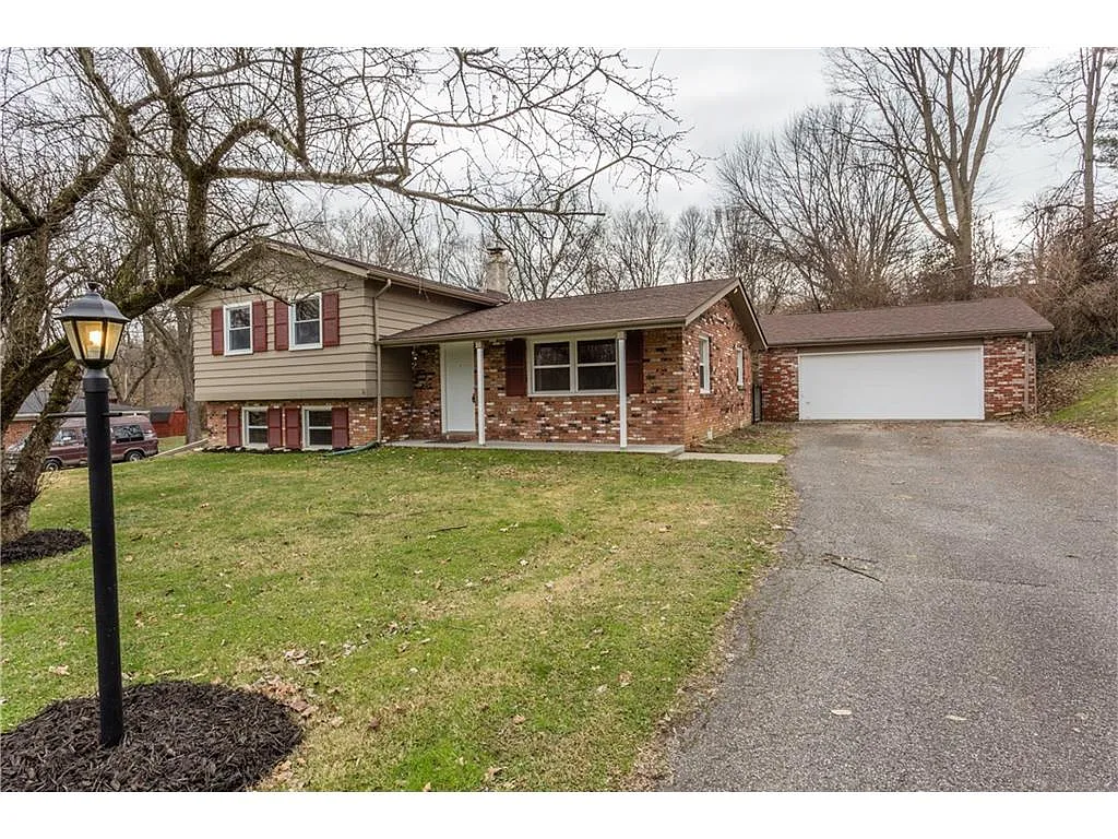 4240 Springwood Trl photo 1