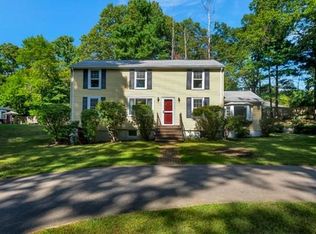 15 Mathews Dr, Wayland, MA 01778