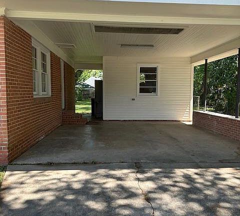 3rd image of 244 N College Rd