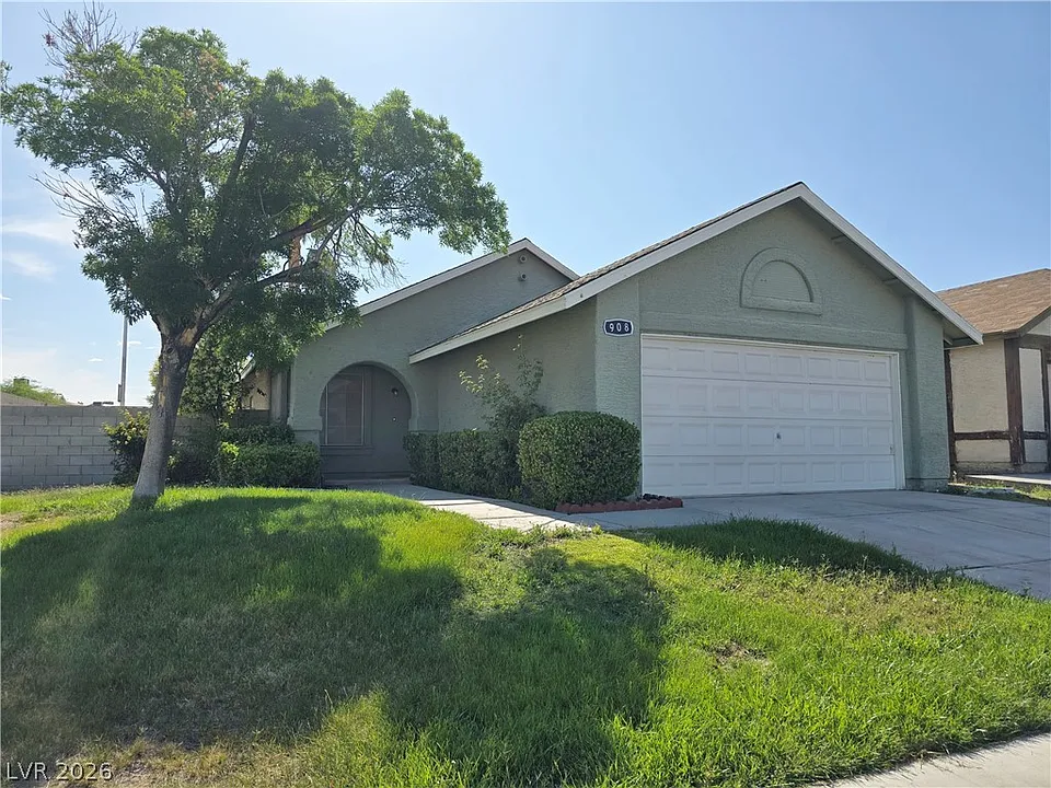 908 Coral Isle Way