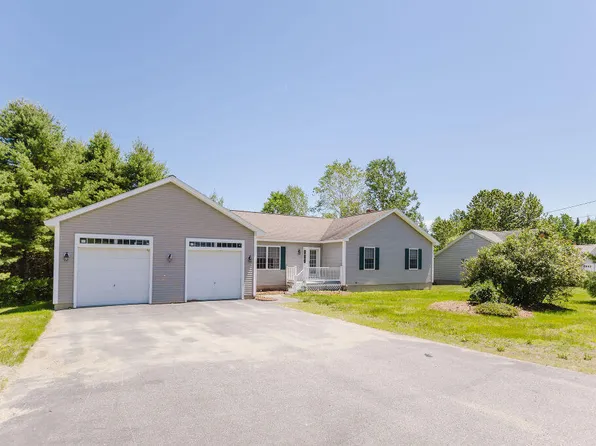 220 Granite Heights, Farmington, ME 04938
