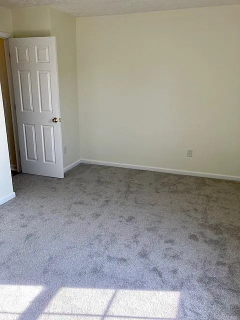 3 bed, 1575 sqft, $2,100 — Photo 3