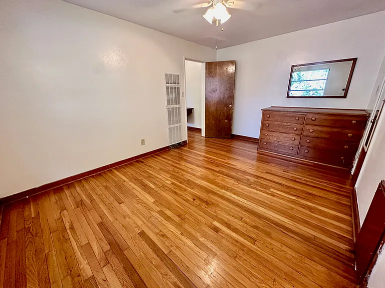 3 Ross Cir #3 — Photo 17