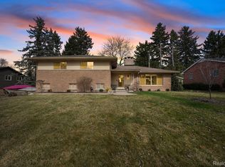 38442 Jonathan St, Clinton Township, MI