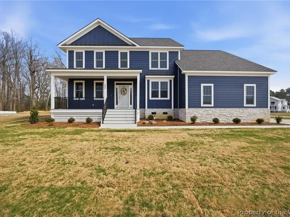 400 Octavia Dr, Yorktown, VA 23693