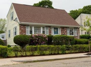 8 Bradlee Park, Hyde Park, MA 02136