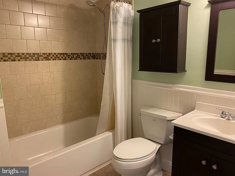 1666 Barnstead Dr — Photo 28