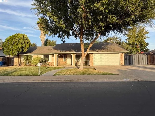 1004 Stonum Rd, Modesto, CA 95351