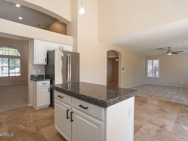 7457 W Melinda Ln — Photo 10