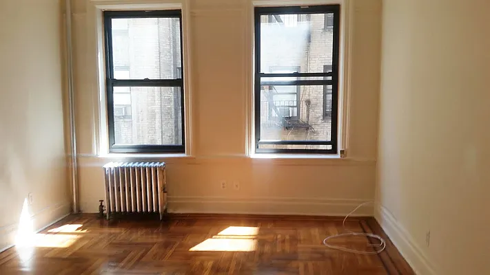 Rented by Lang Realty LLC | media 2