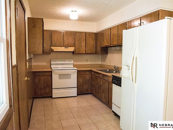 5th image of 3623 Cornhusker Dr