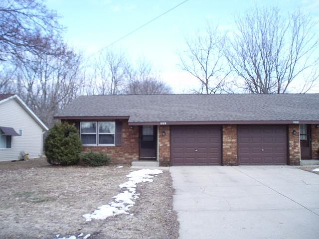 1st image of 957 Vassar Ave