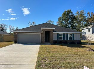 15353 Leighwood Ln, Biloxi, MS 39532