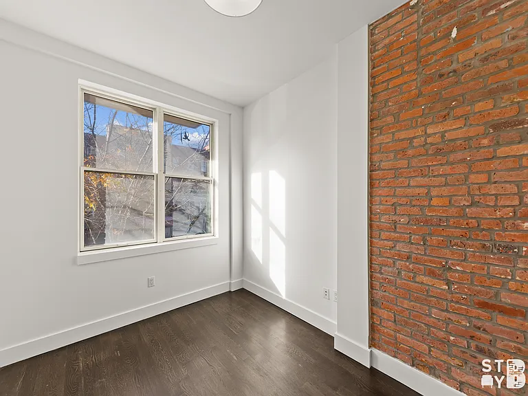441 Franklin Ave #3A — Photo 5
