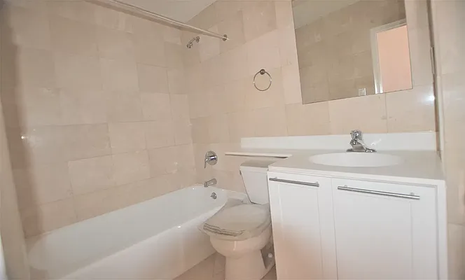 Rented by Manhattan Realty Group | media 6
