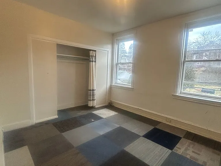 2211 N 4th St — Photo 16