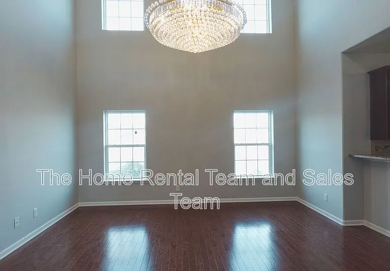 25 Litchfield Dr — Photo 13