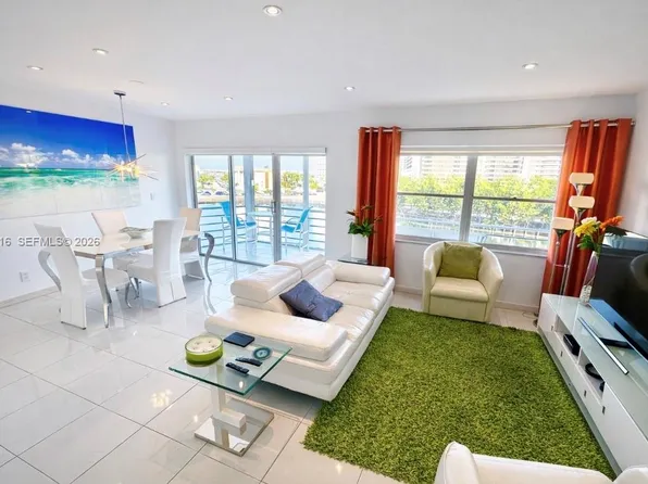400 Diplomat Pkwy APT 506, Hallandale Beach, FL 33009