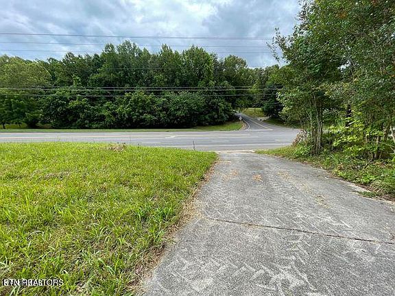 5th image of 1386 Highway 411