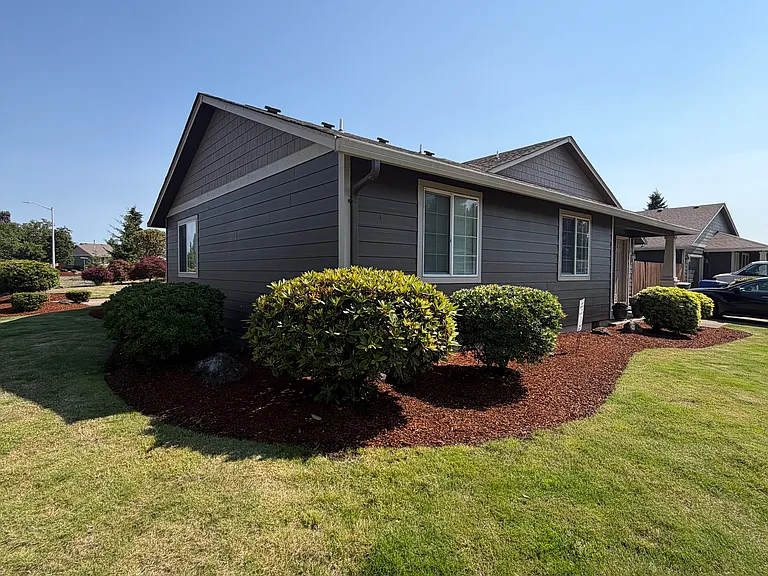 1009 Serendipity St SE — Photo 3