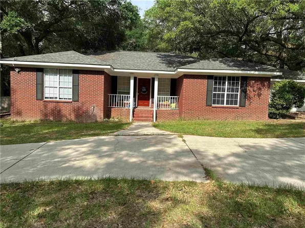 12602 McKee Rd, Irvington, AL 36544