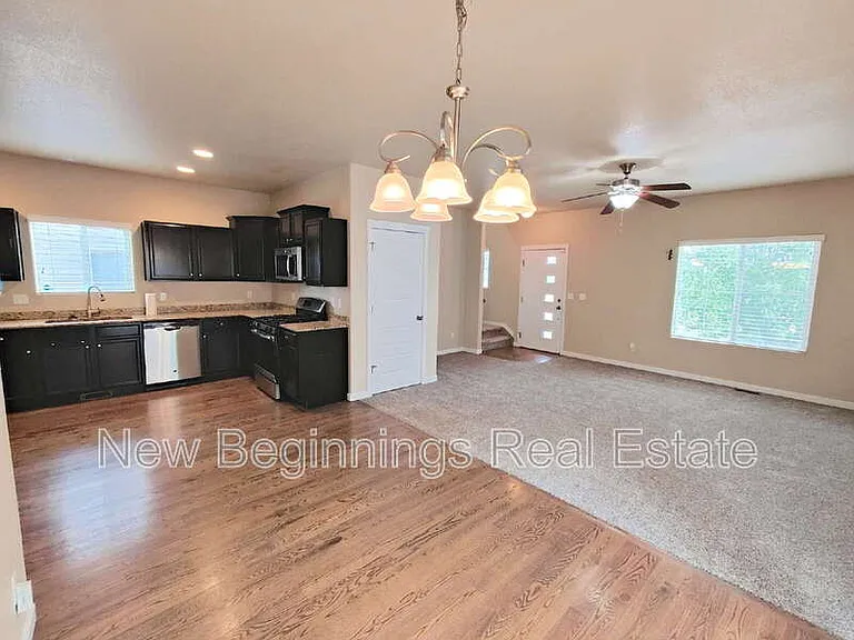 2562 Ellingwood Dr — Photo 11