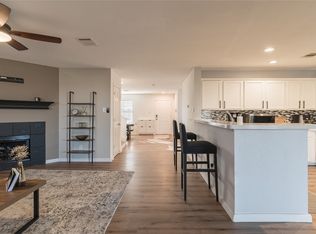 7321 Marsland Ln, Arlington, TX 76001