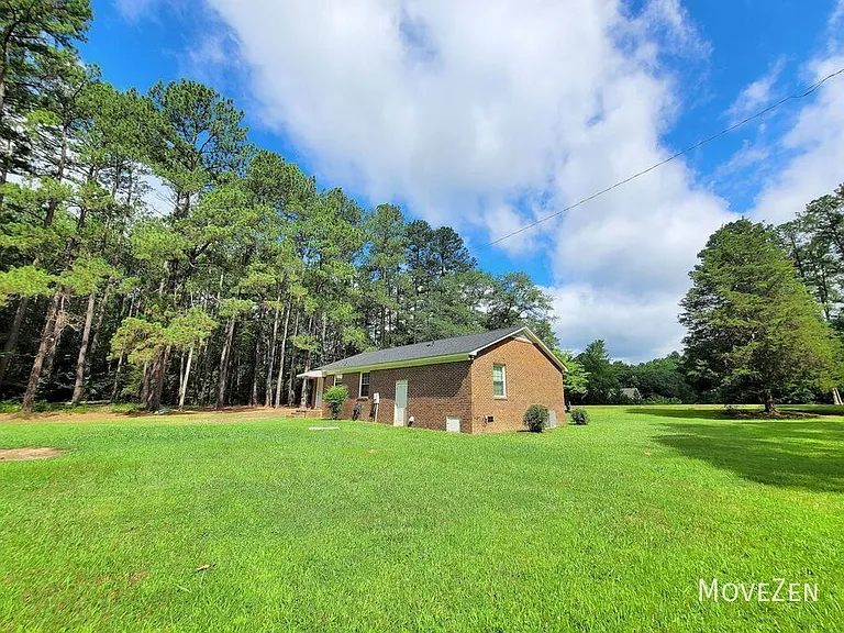 747 Hall Spencer Rd — Photo 36