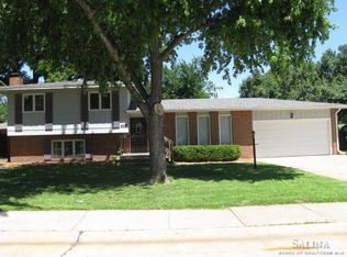 429 Camden Dr, Salina, KS 67401