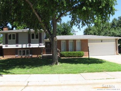429 Camden Dr, Salina, KS, 67401