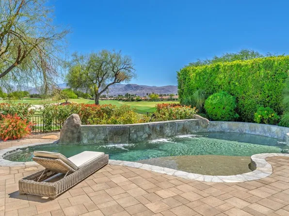 306 Loch Lomond Rd, Rancho Mirage, CA 92270