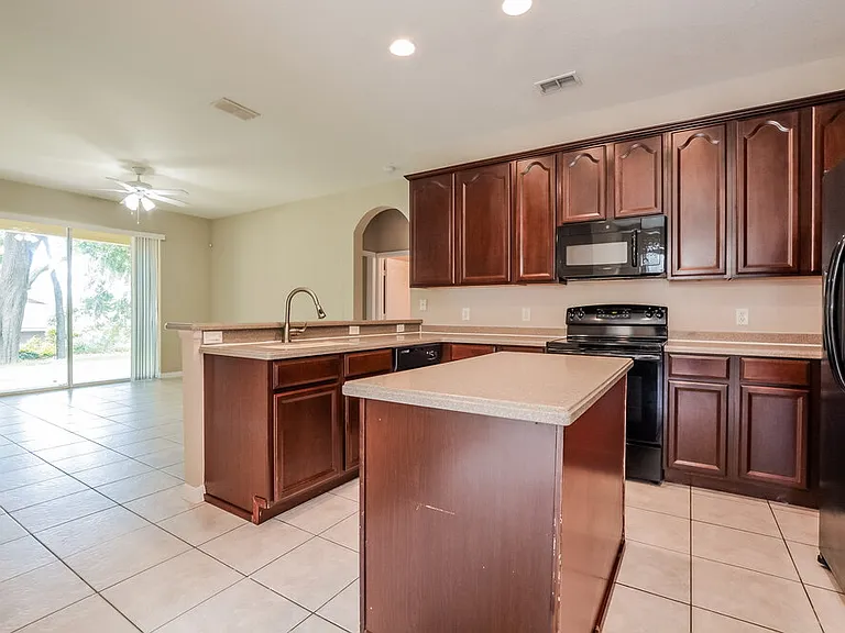 1814 Madison Ivy Cir — Photo 7