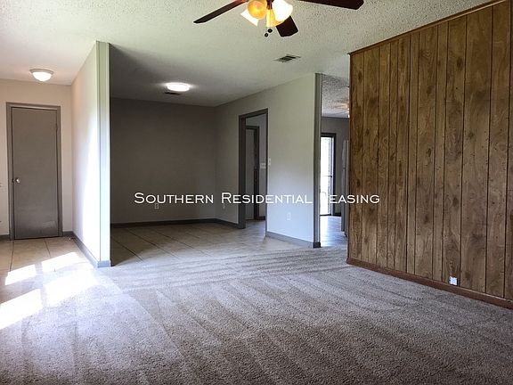 3rd image of 862 El Camino Dr