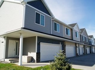 3268 9th St W APT F, West Fargo, ND 58078