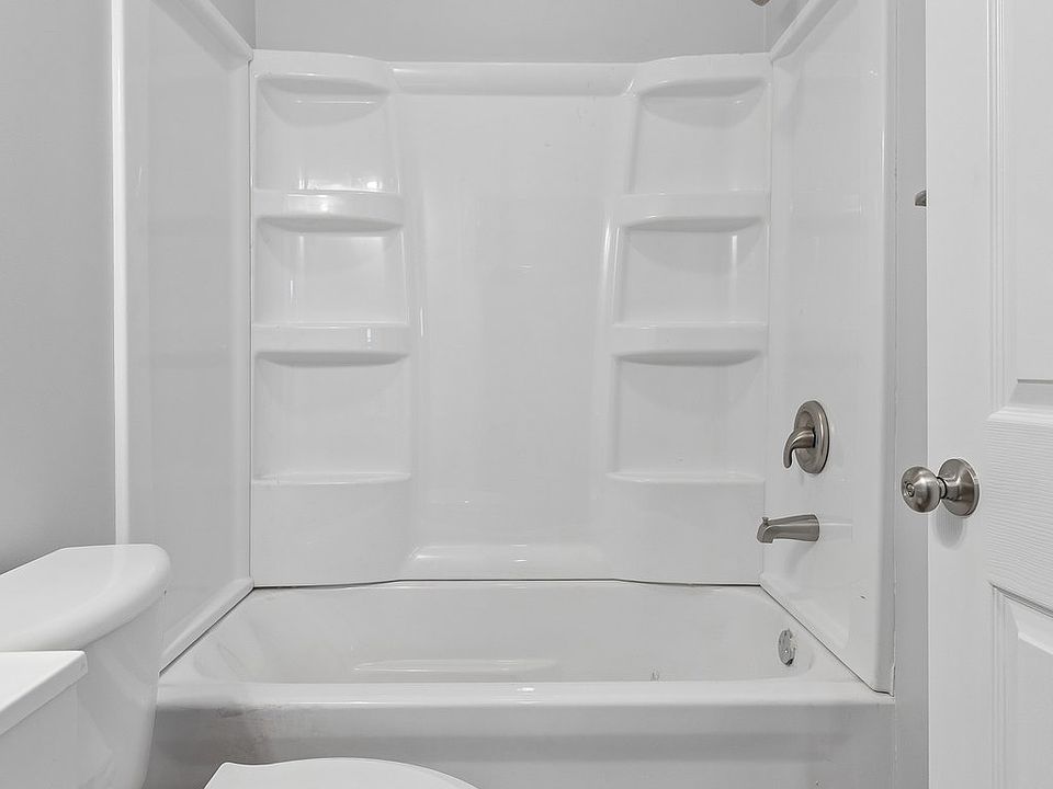 1st image of 226 Main St #7