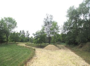 1 Csm #1467, Montello, WI 53949