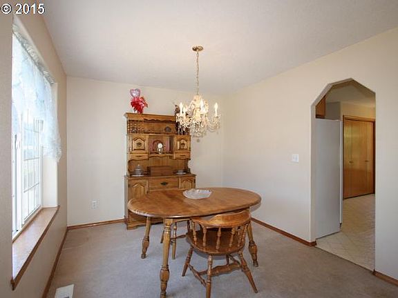 3rd image of 221 NE 49th Ave