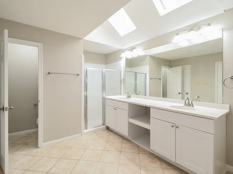 4765 Oakmont Ct — Photo 11