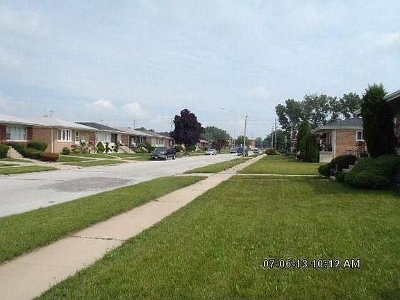 2nd image of 311 Manistee Ave
