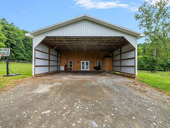 4th image of 713 Laurels Rd