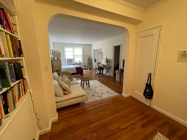62-95 Saunders St #5D — Photo 4