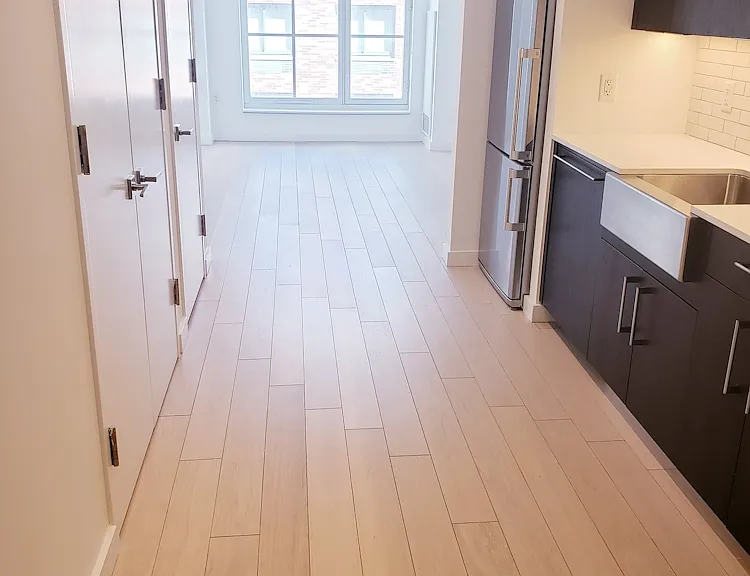 535 W 43rd St N #10M — Photo 1