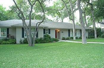 1st image of 303 Thompson Dr
