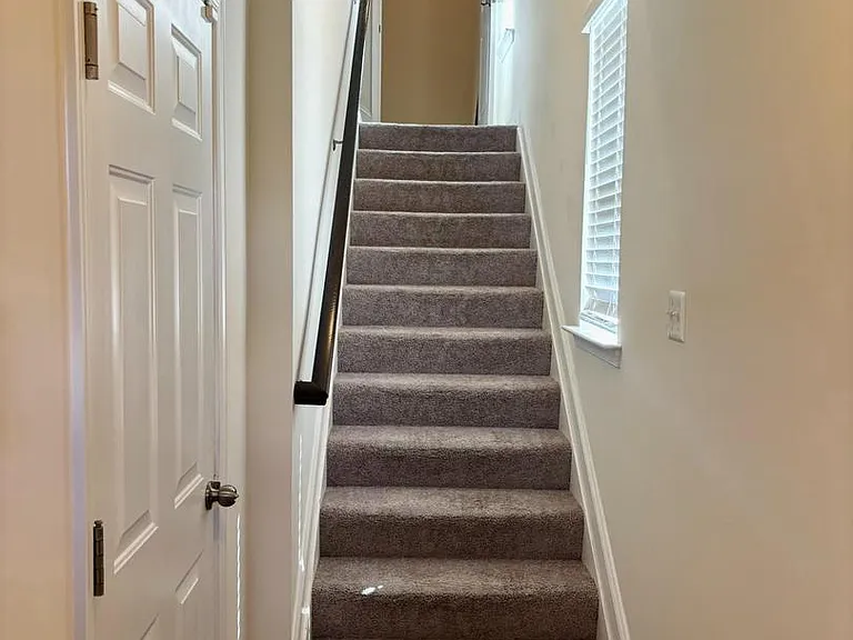 16380 Fife Way — Photo 19