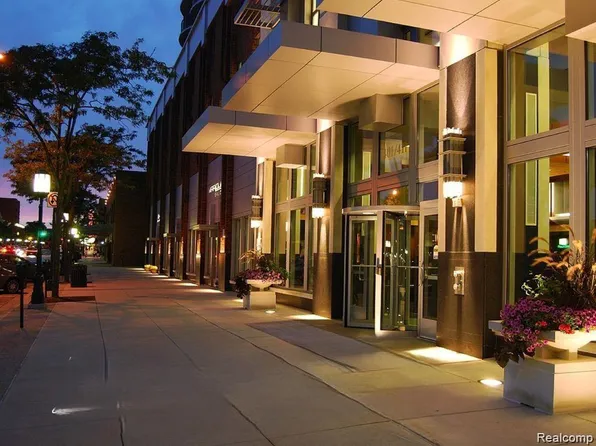 411 S Old Woodward Ave Unit 631, Birmingham, MI 48009