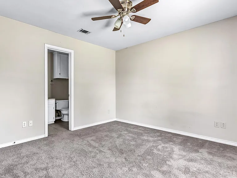 1714 Medina Dr — Photo 12