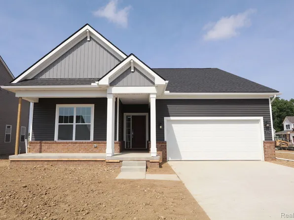 2778 Silo Dr, Saline, MI 48176