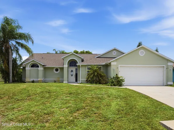 107 Keystone Dr, Sebastian, FL 32958
