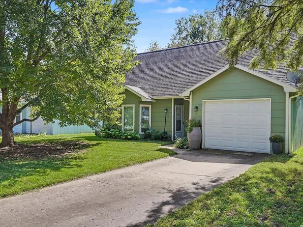 332 Pleasant St, Lawrence, KS 66044